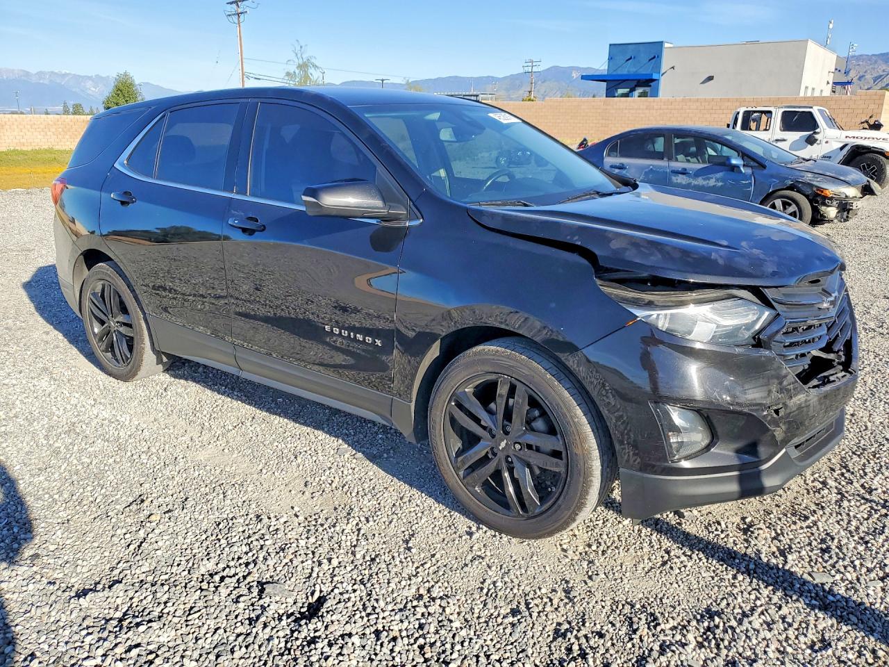 2020 CHEVROLET EQUINOX LT photo 4