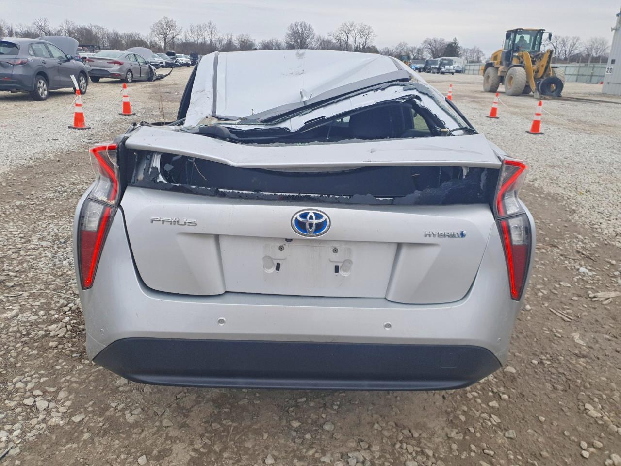 2018 TOYOTA PRIUS TWO photo 6