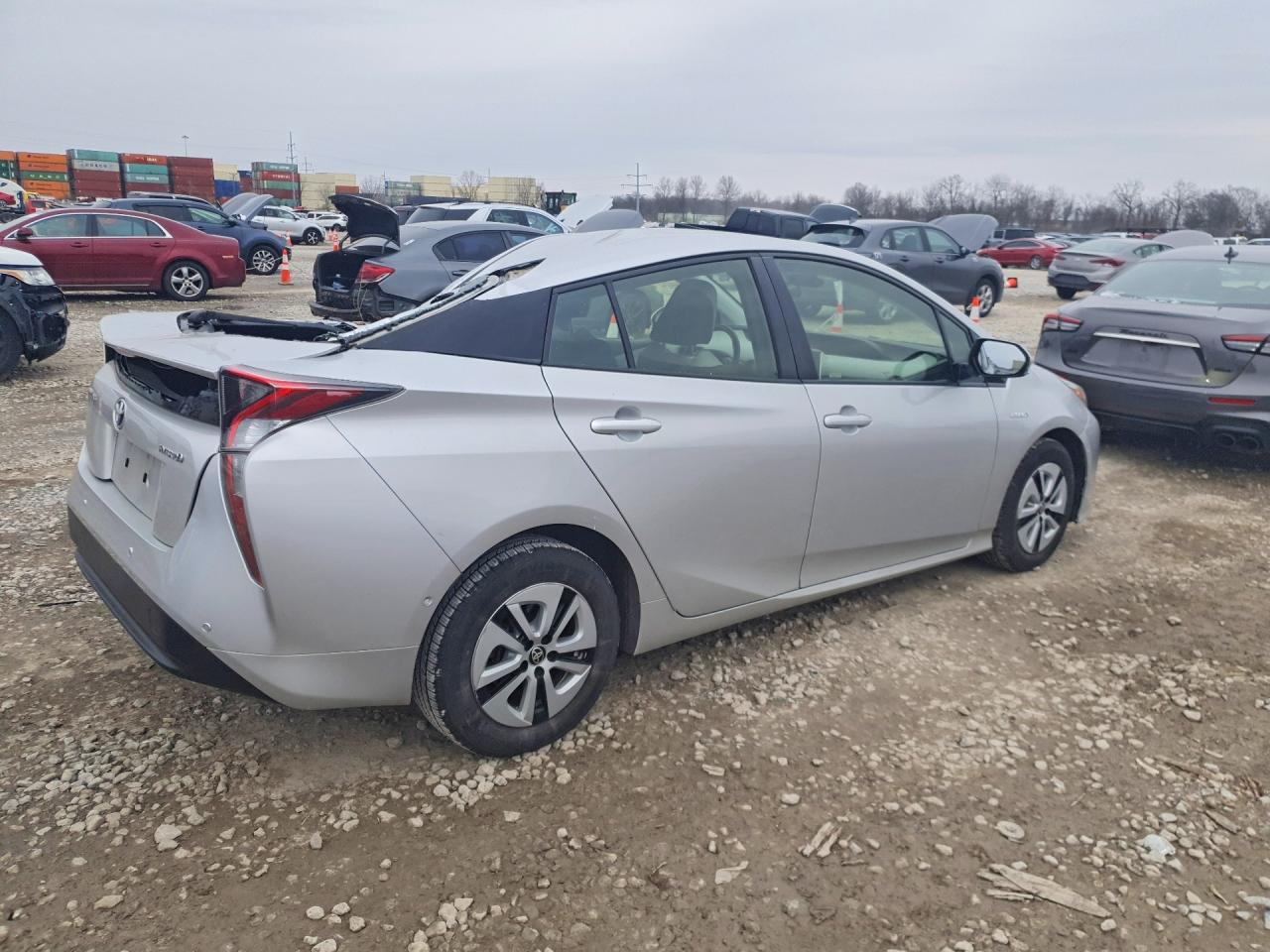 2018 TOYOTA PRIUS TWO photo 3
