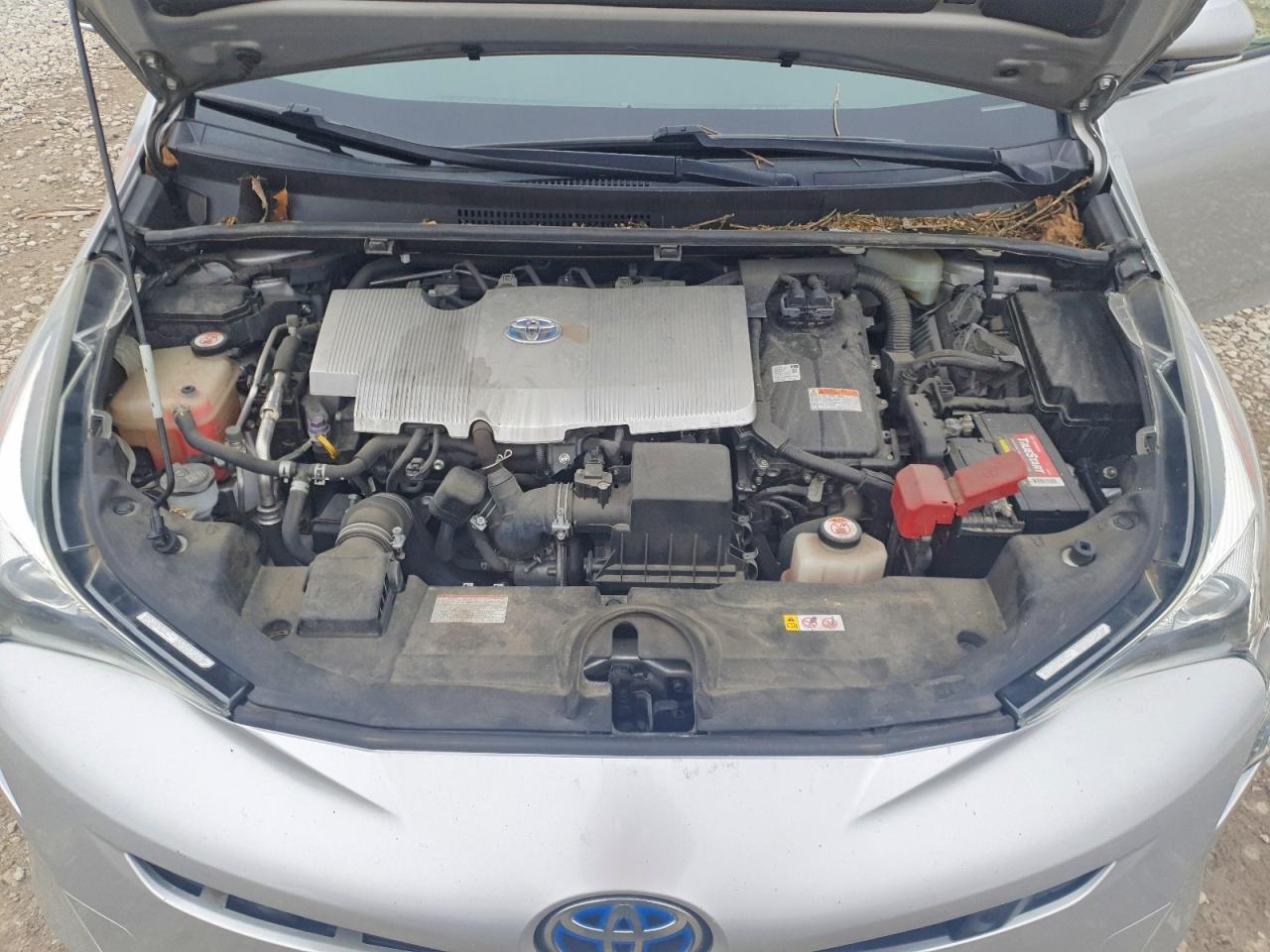2018 TOYOTA PRIUS TWO photo 11