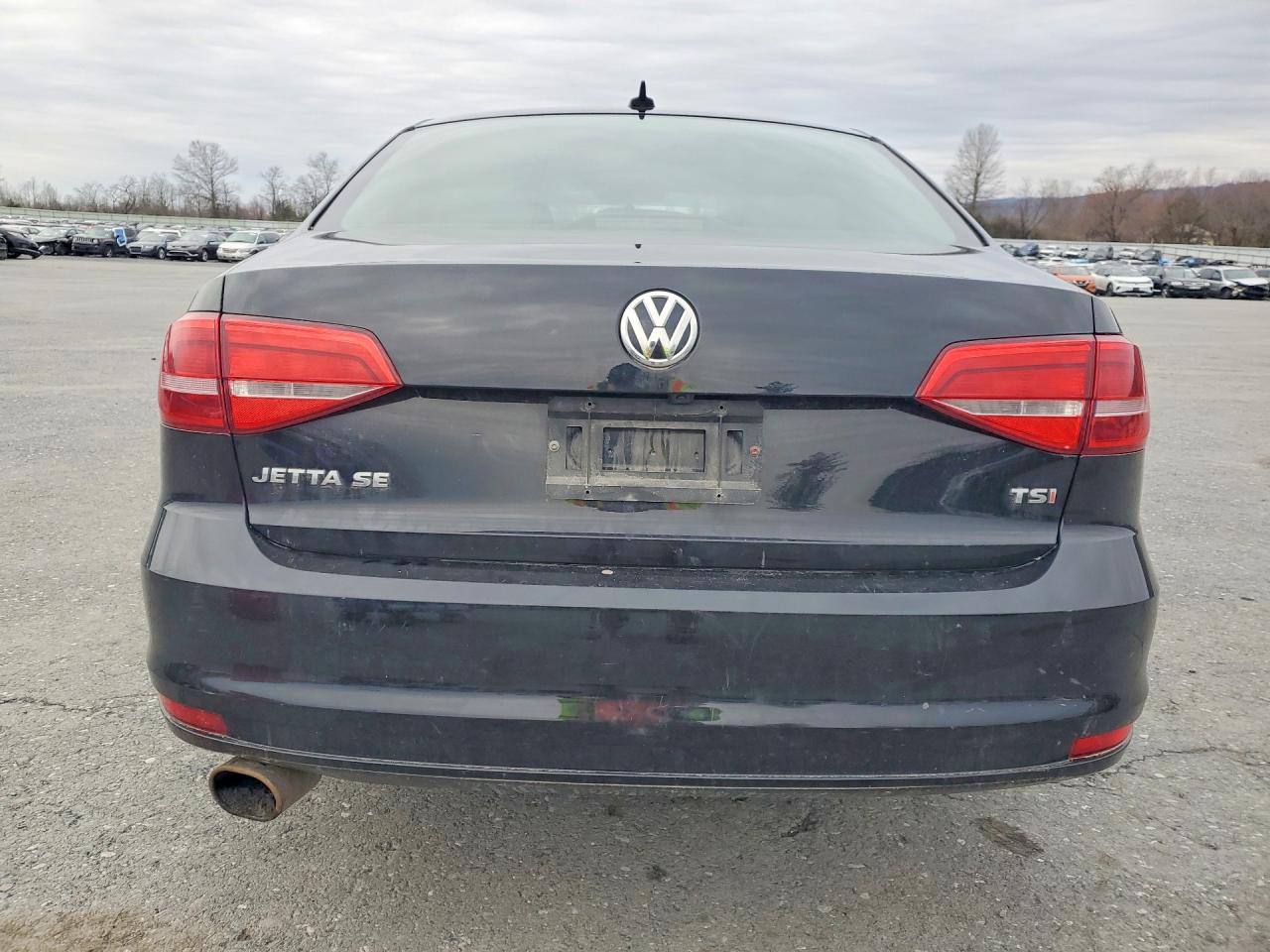 2015 VOLKSWAGEN JETTA SE photo 16
