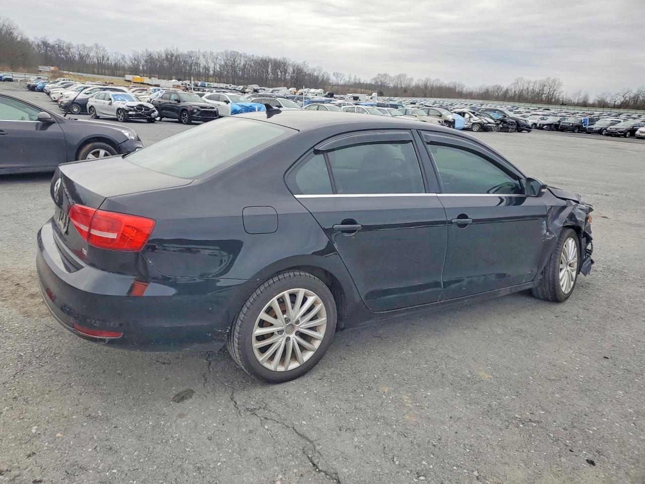 2015 VOLKSWAGEN JETTA SE photo 7