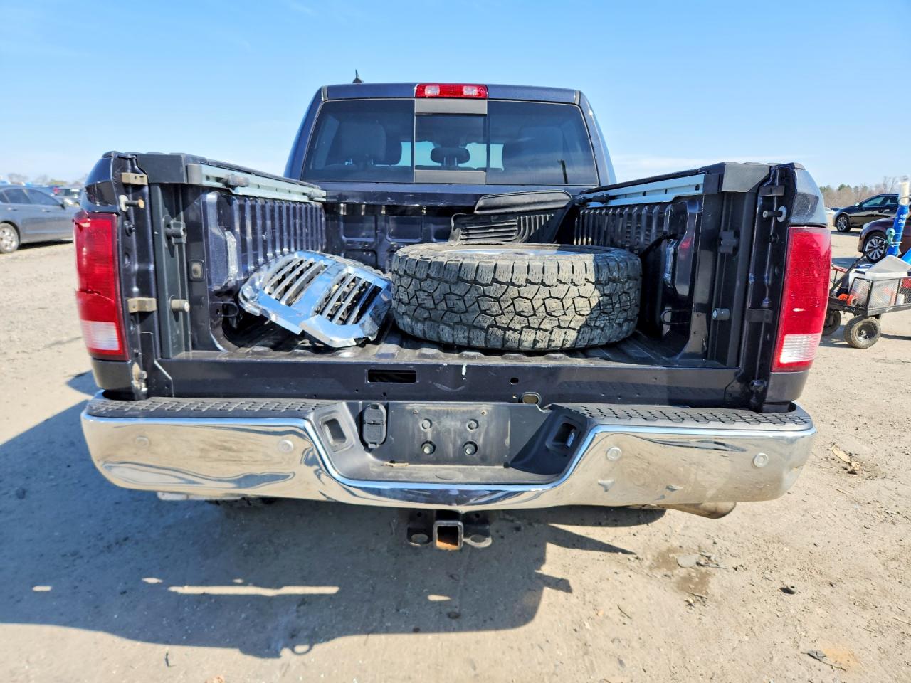 2018 RAM 1500 SLT photo 11