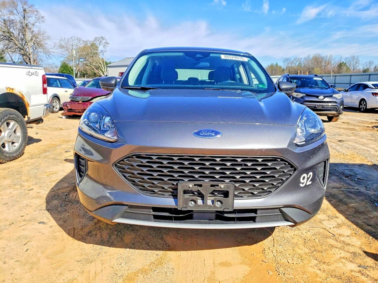 2022 FORD ESCAPE S photo 9
