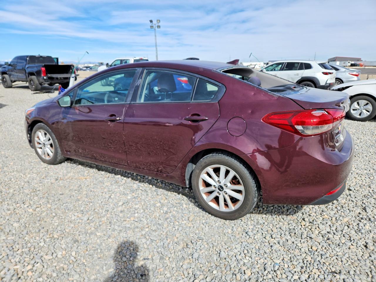 2017 KIA FORTE LX photo 2
