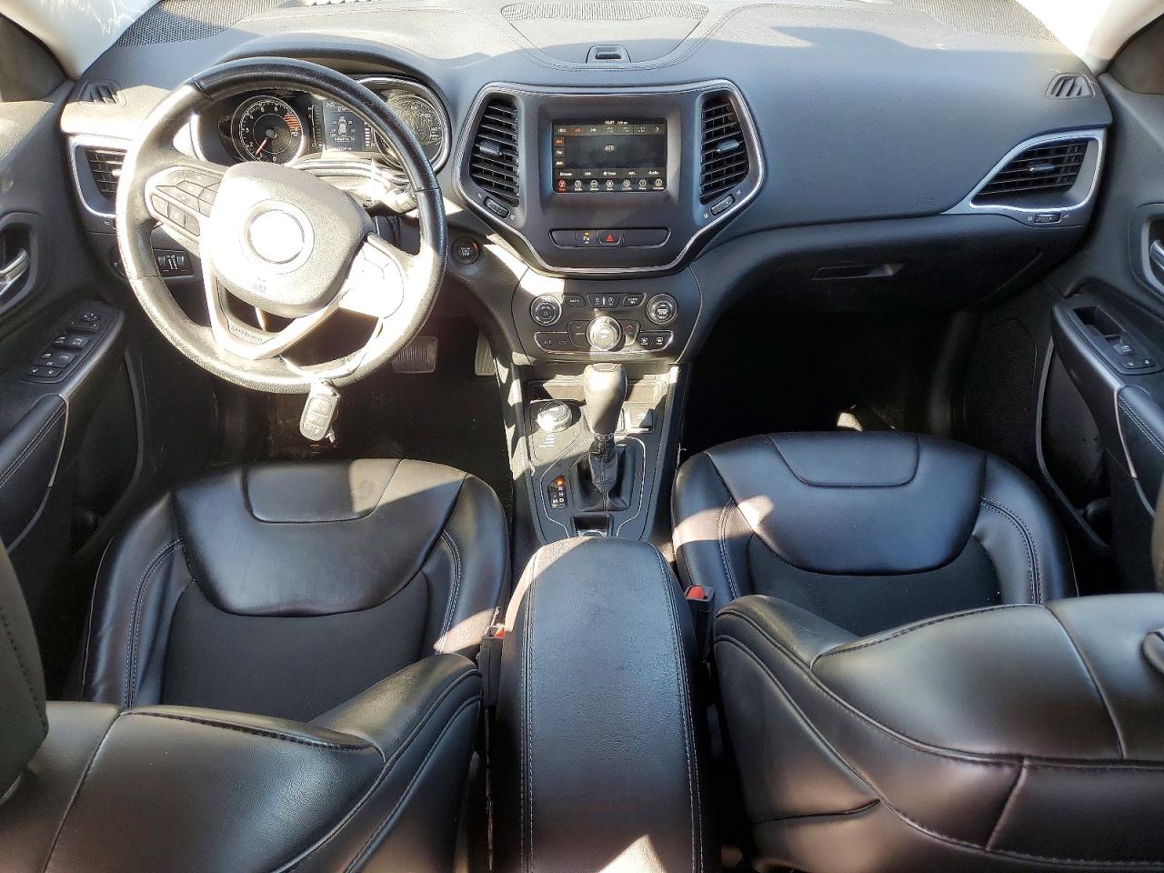 2019 JEEP CHEROKEE LATITUDE PLUS photo 15