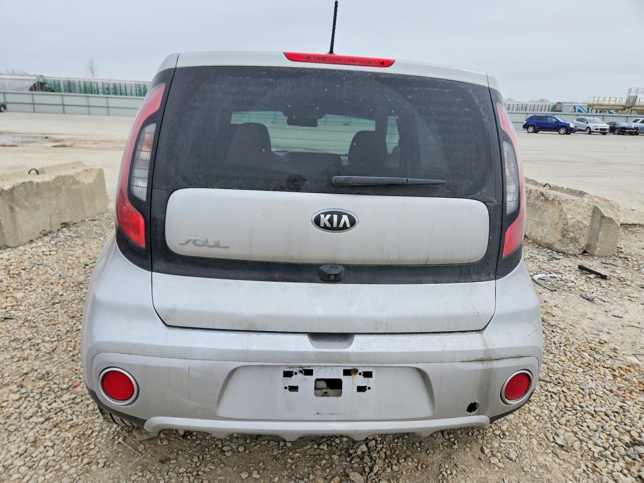 2017 KIA SOUL + photo 11