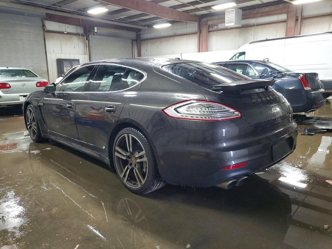 2015 PORSCHE PANAMERA S photo 2