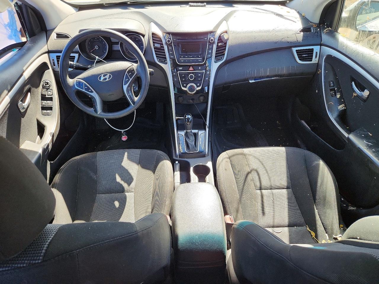 2017 HYUNDAI ELANTRA GT BASE photo 29