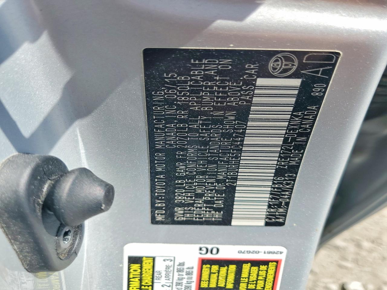 2015 TOYOTA COROLLA LE photo 12