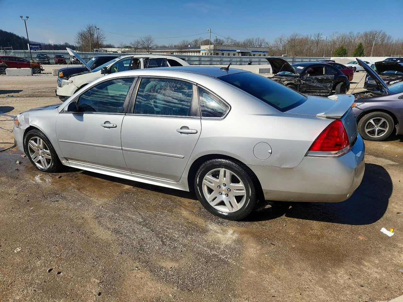 2011 CHEVROLET IMPALA LT photo 4