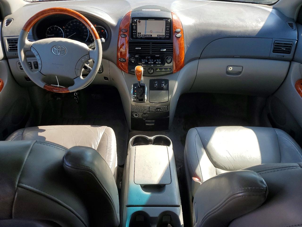 2008 TOYOTA SIENNA XLE LIMITED photo 8