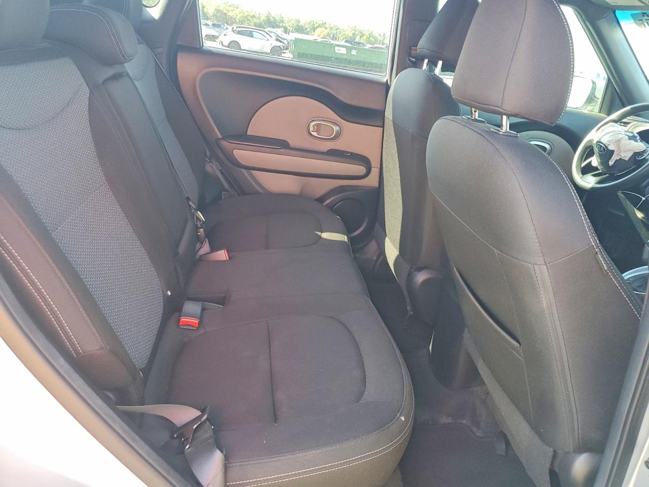 2018 KIA SOUL + photo 19