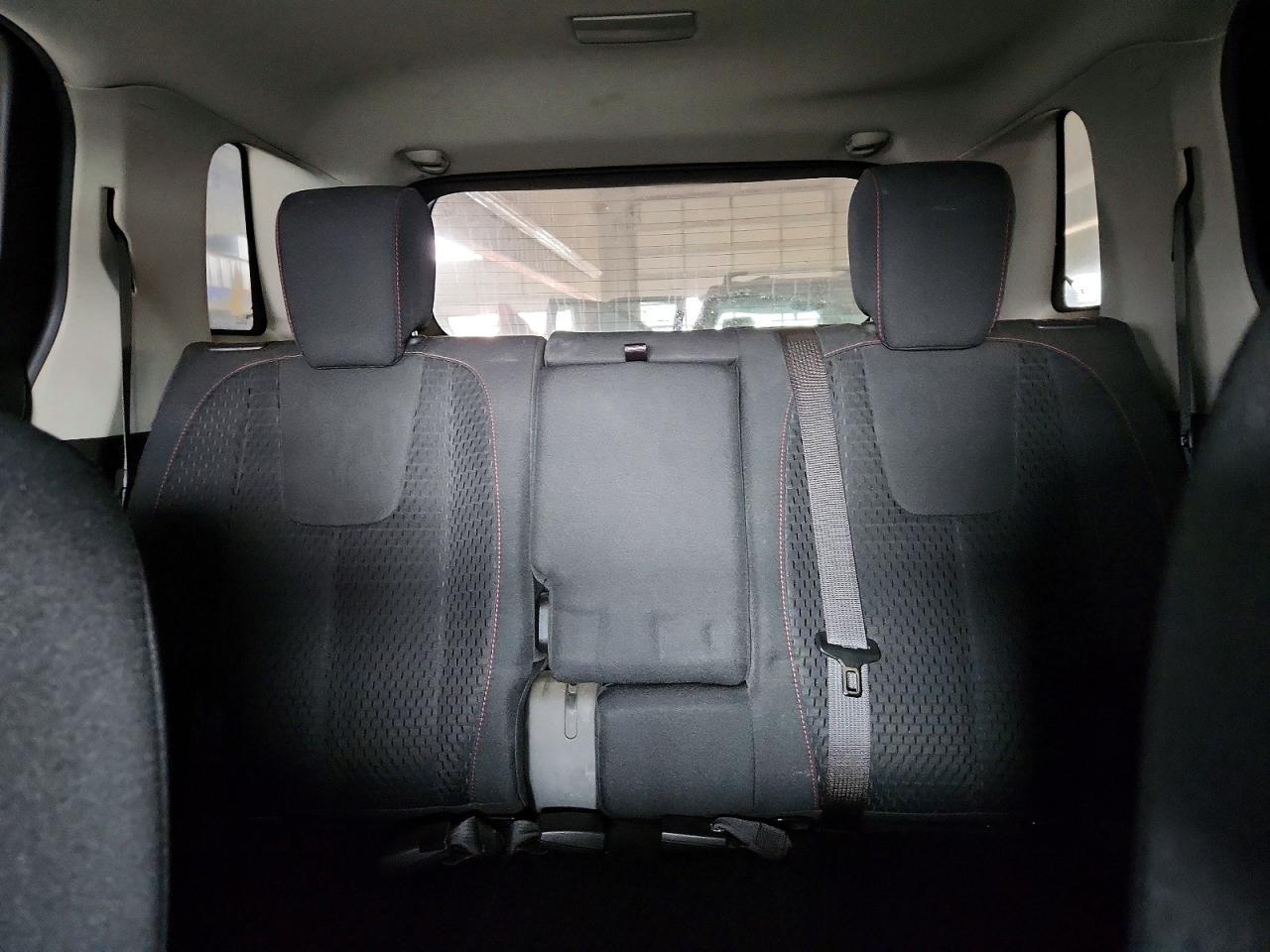 2015 GMC TERRAIN SLE photo 28