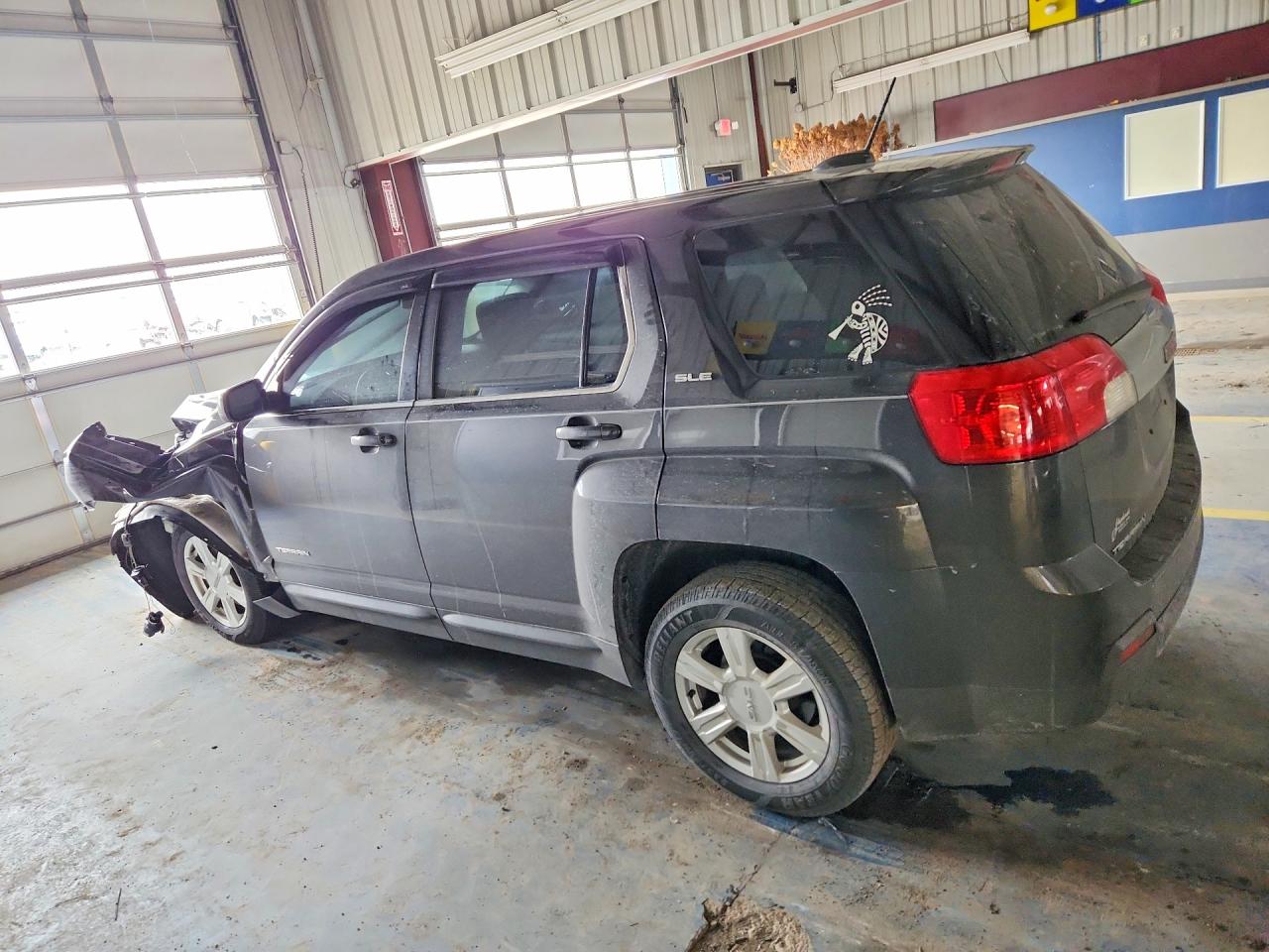 2015 GMC TERRAIN SLE photo 4