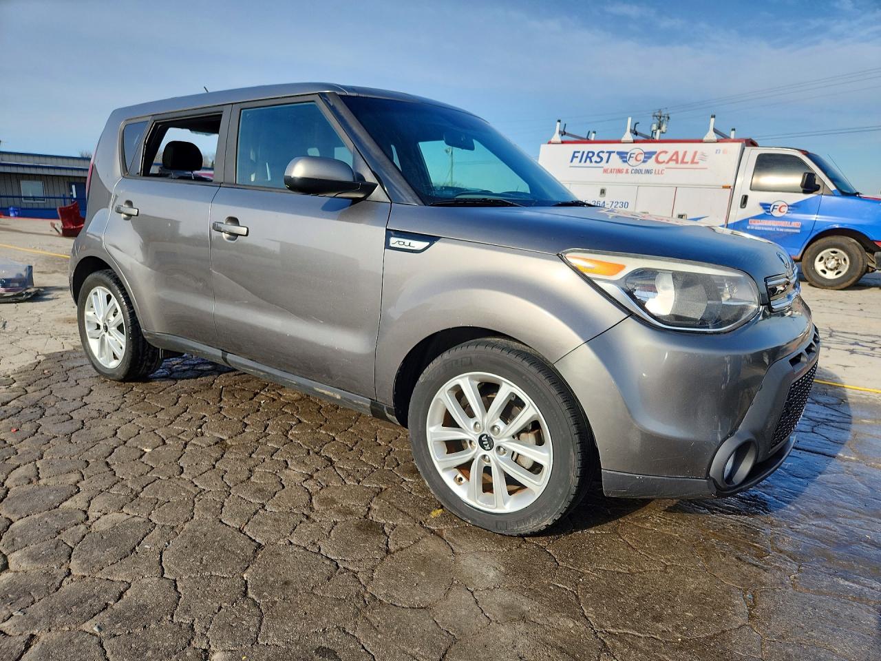 2017 KIA SOUL + photo 4
