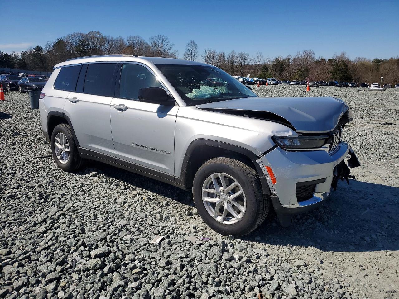2023 JEEP GRAND CHEROKEE L LAREDO photo 4