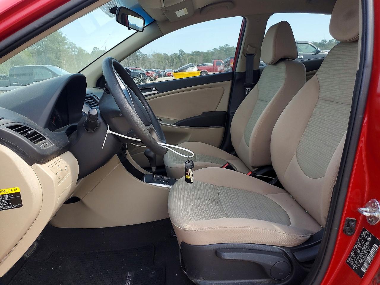 2016 HYUNDAI ACCENT SE photo 13