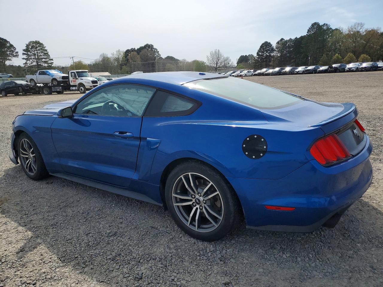 2017 FORD MUSTANG photo 4