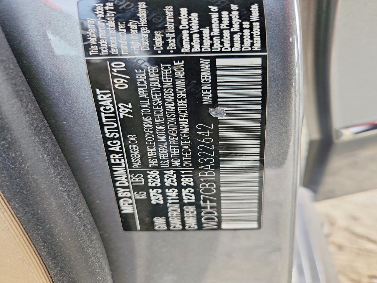 2011 MERCEDES-BENZ E 550 photo 34