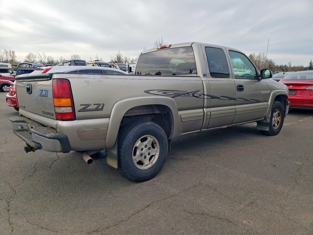 2000 CHEVROLET SILVERADO K1500 photo 3