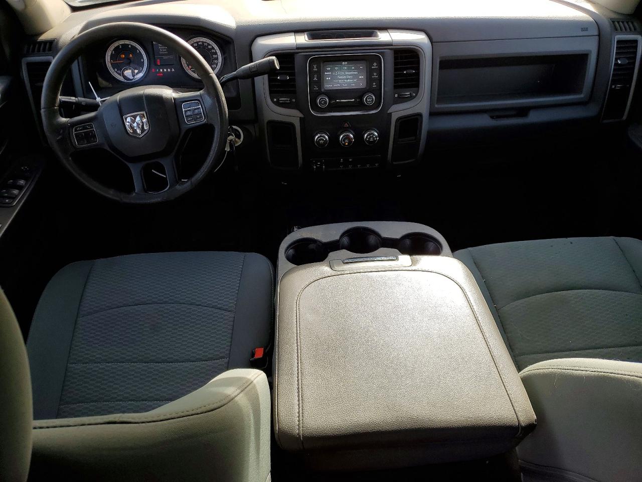 2016 RAM 2500 ST photo 15