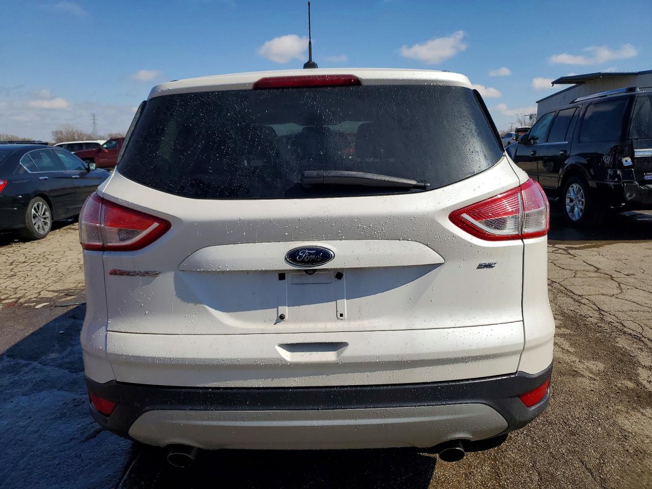 2015 FORD ESCAPE SE photo 11