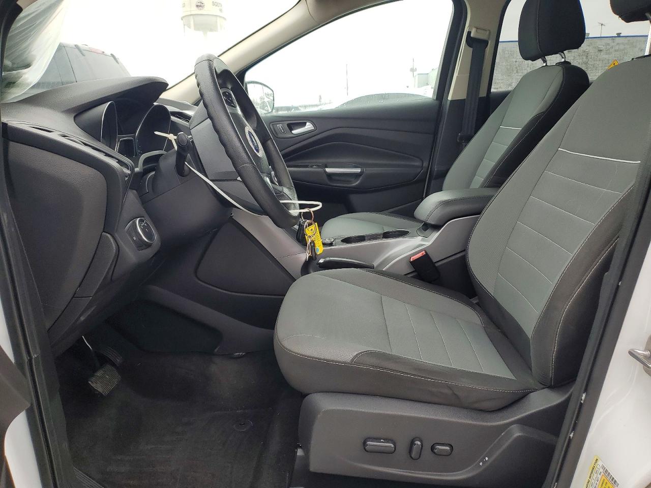2015 FORD ESCAPE SE photo 13