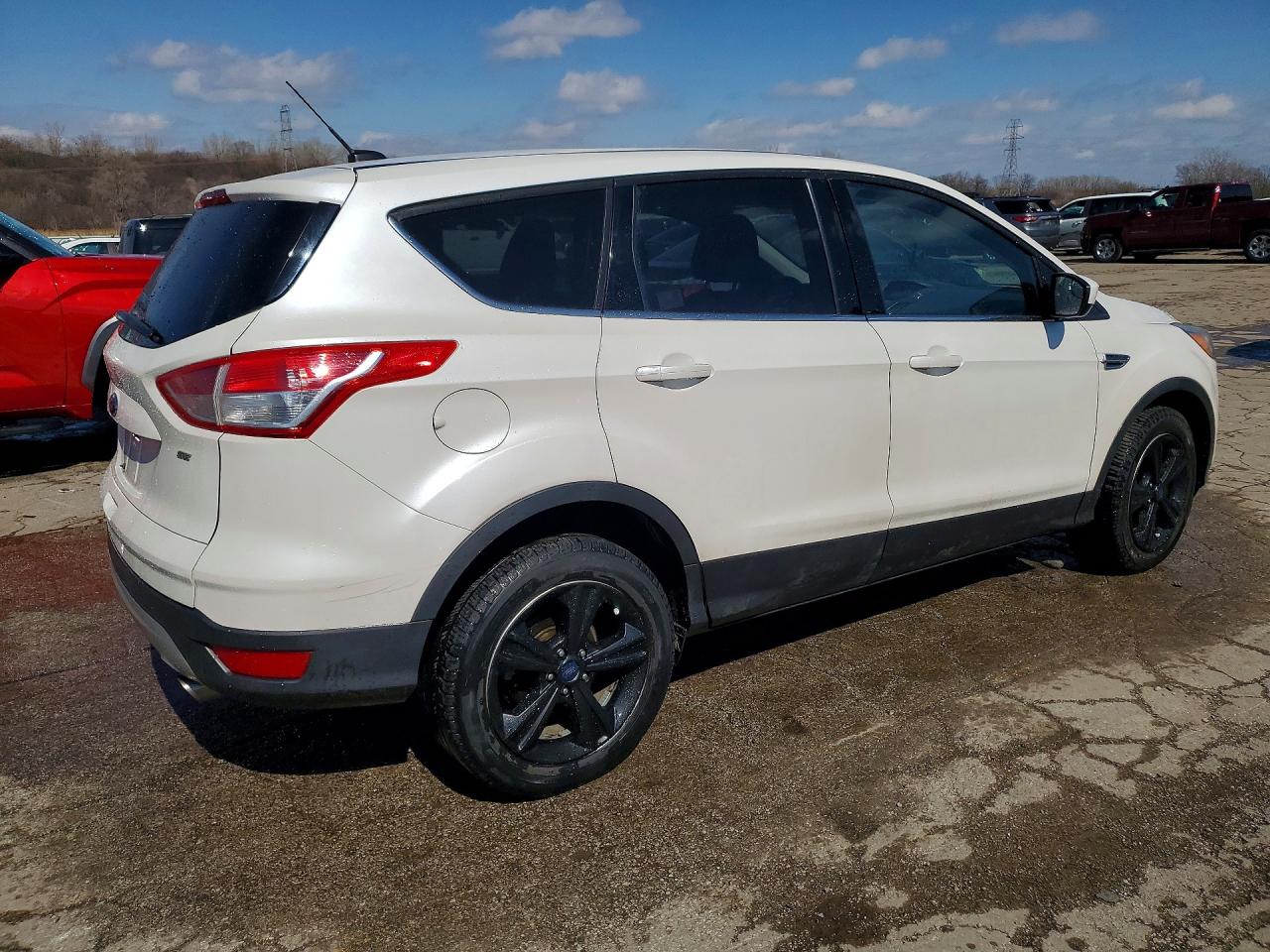 2015 FORD ESCAPE SE photo 5
