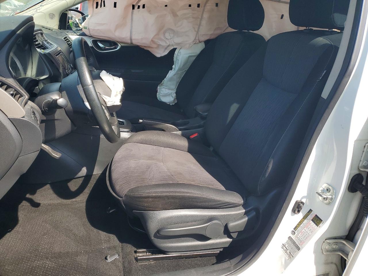 2015 NISSAN SENTRA SV photo 19