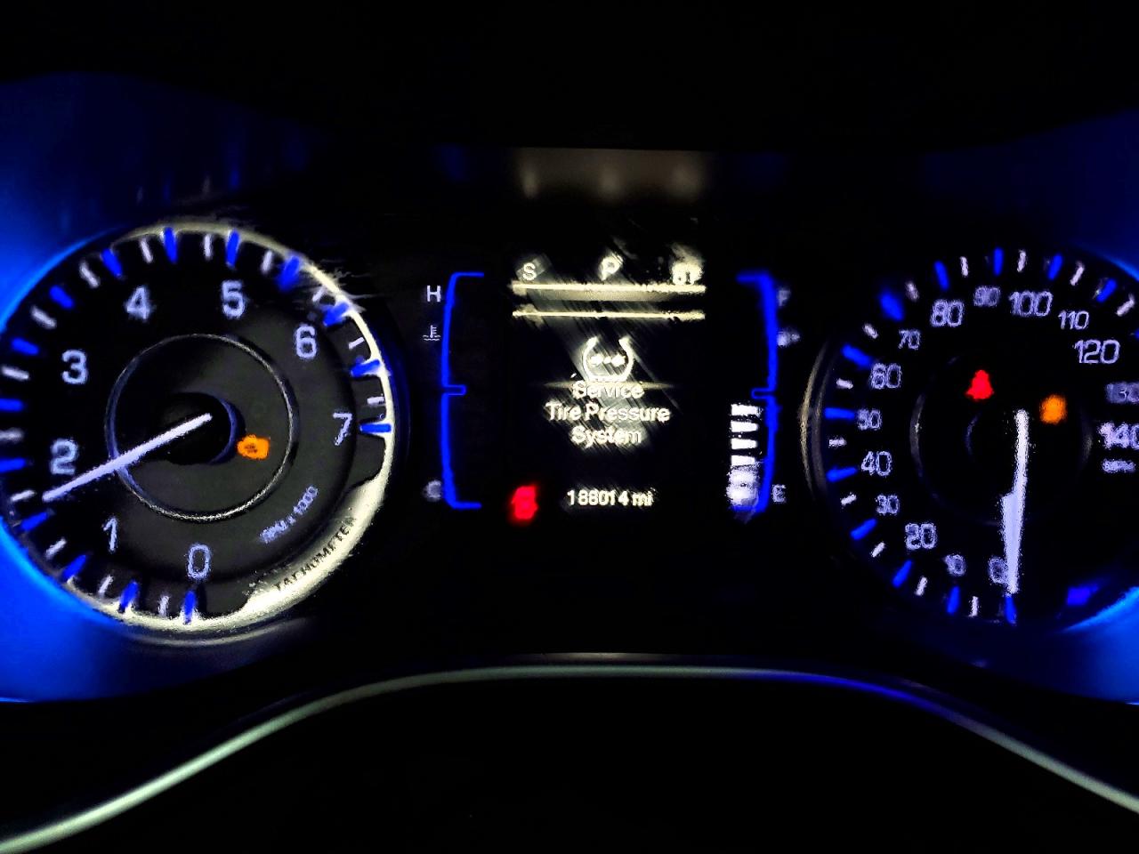 2015 CHRYSLER 200 LIMITED photo 9