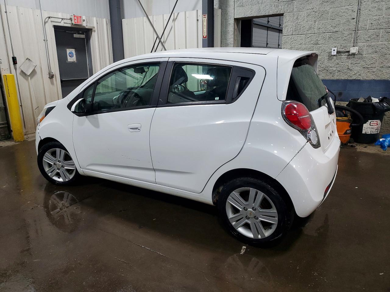 2015 CHEVROLET SPARK 1LT photo 3
