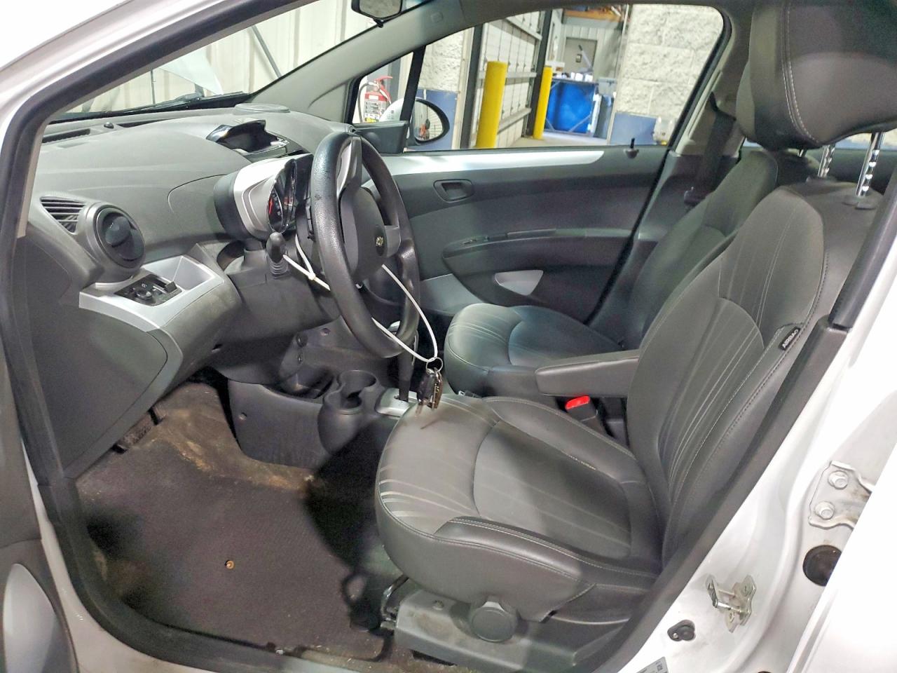2015 CHEVROLET SPARK 1LT photo 13