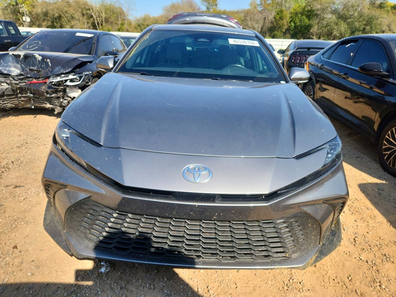 2025 TOYOTA CAMRY SE photo 5