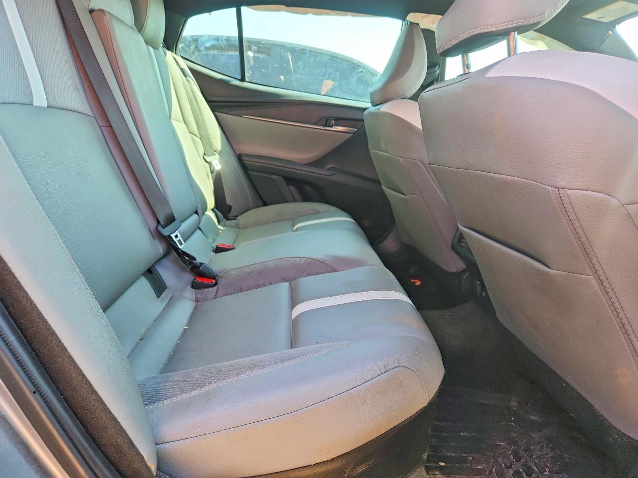 2025 TOYOTA CAMRY SE photo 10