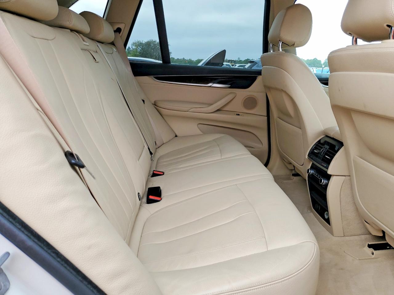 2015 BMW X5 XDRIVE35I photo 31