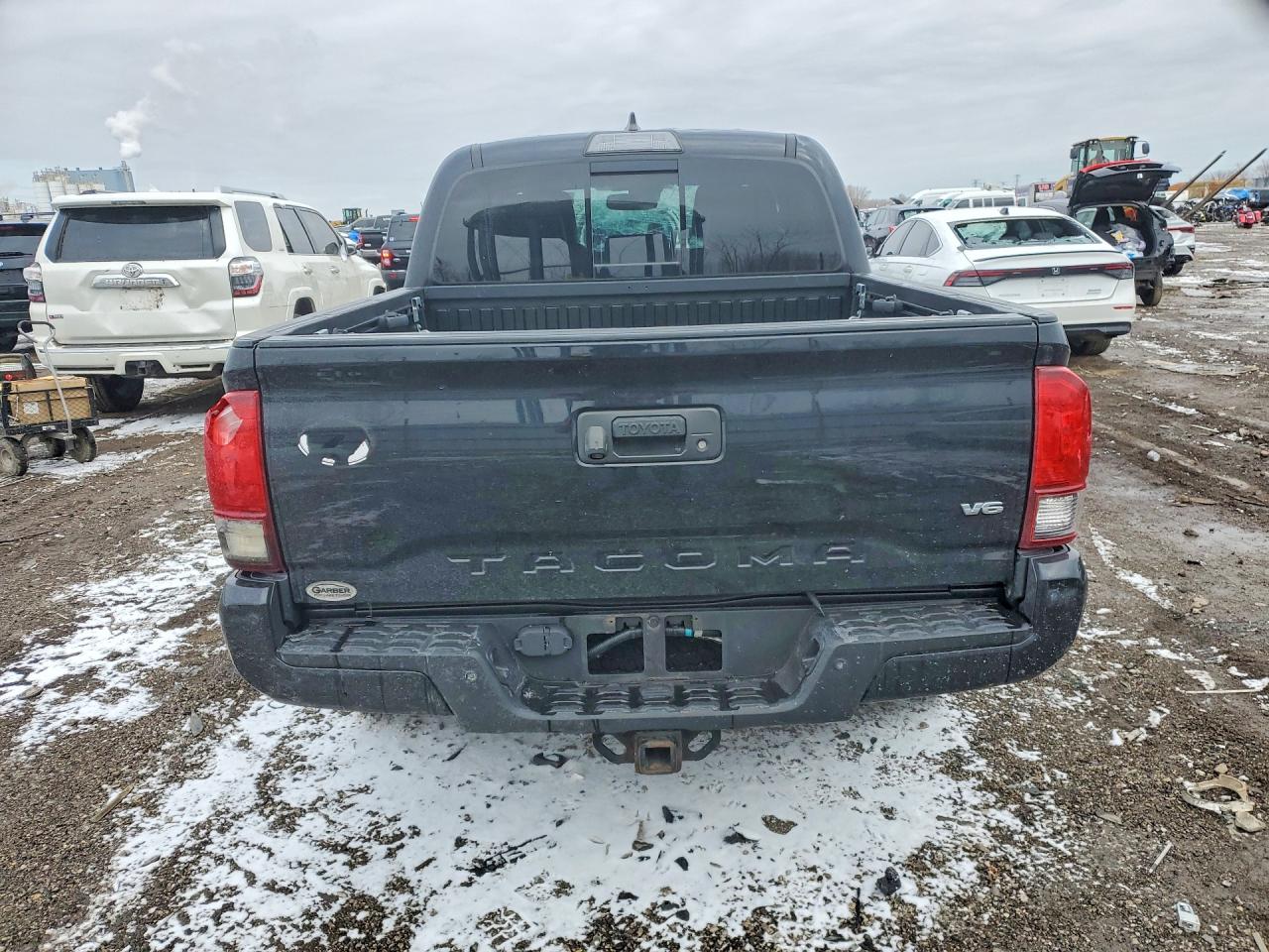 2019 TOYOTA TACOMA TRD OFF-ROAD photo 16