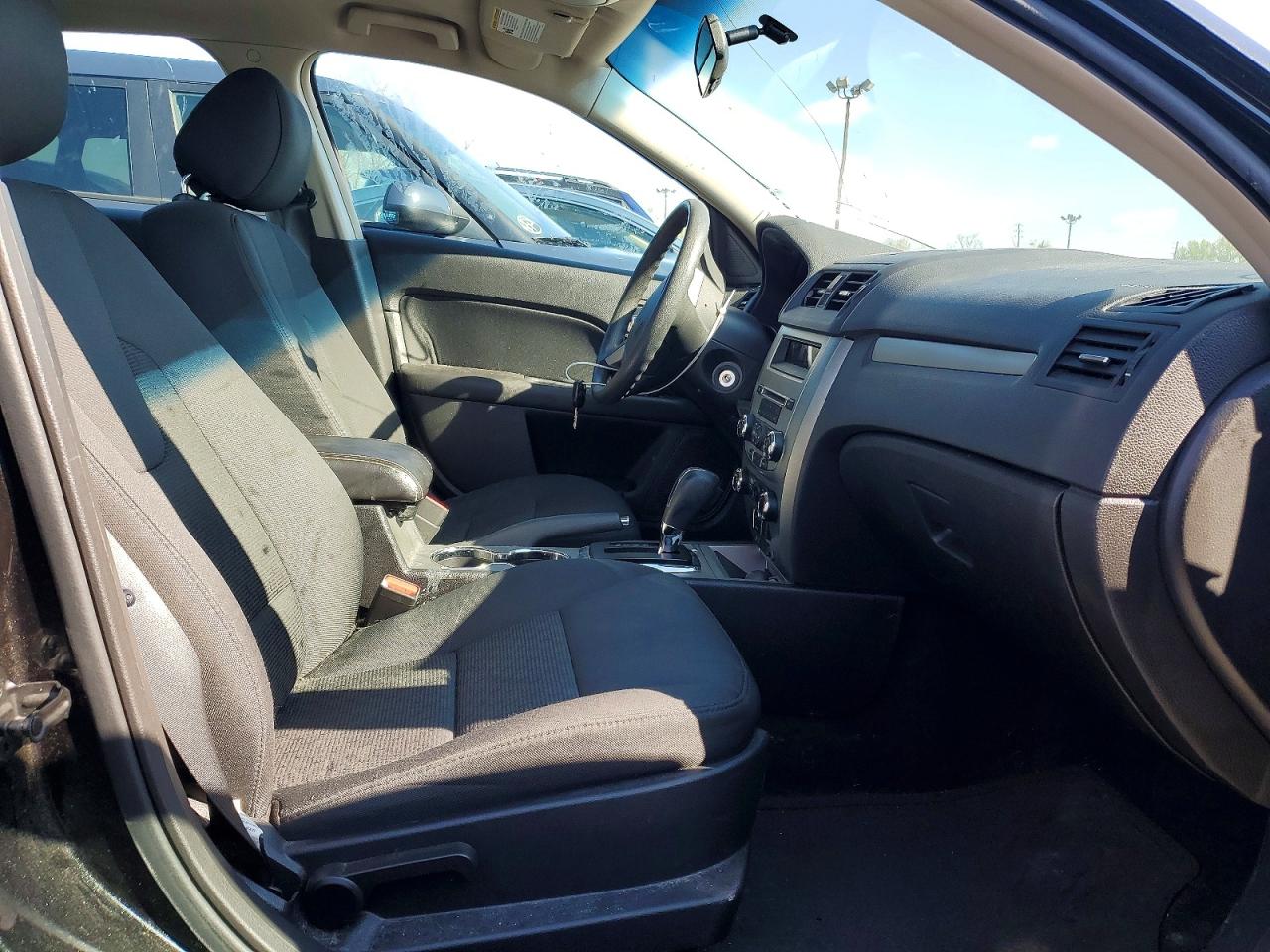 2012 FORD FUSION SE photo 19