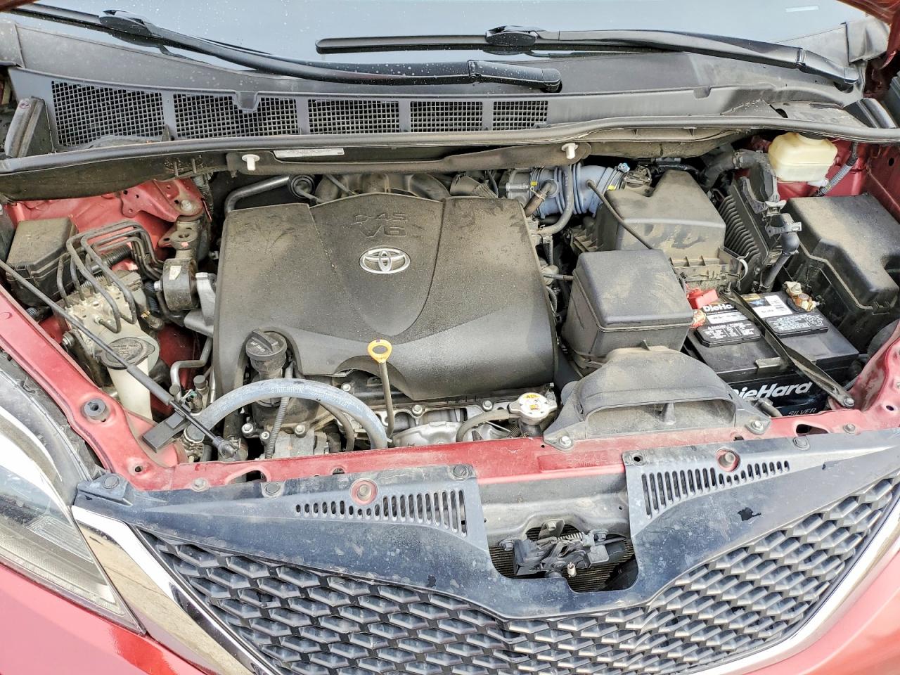 2017 TOYOTA SIENNA SE 8-PASSENGER photo 23