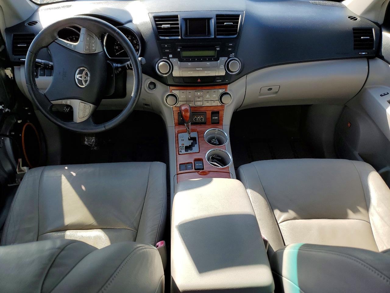 2009 TOYOTA HIGHLANDER photo 15