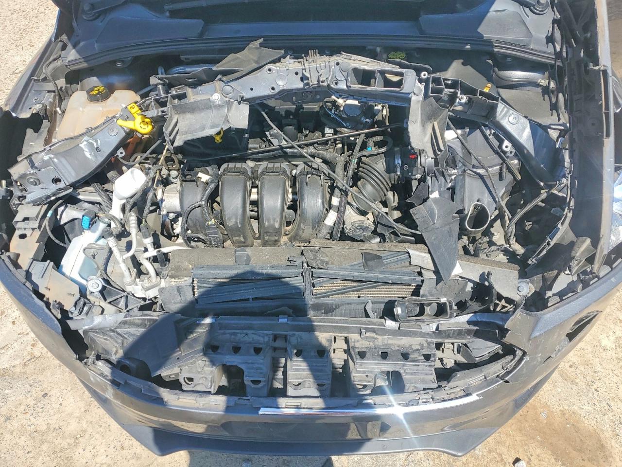 2017 FORD FOCUS SE photo 21