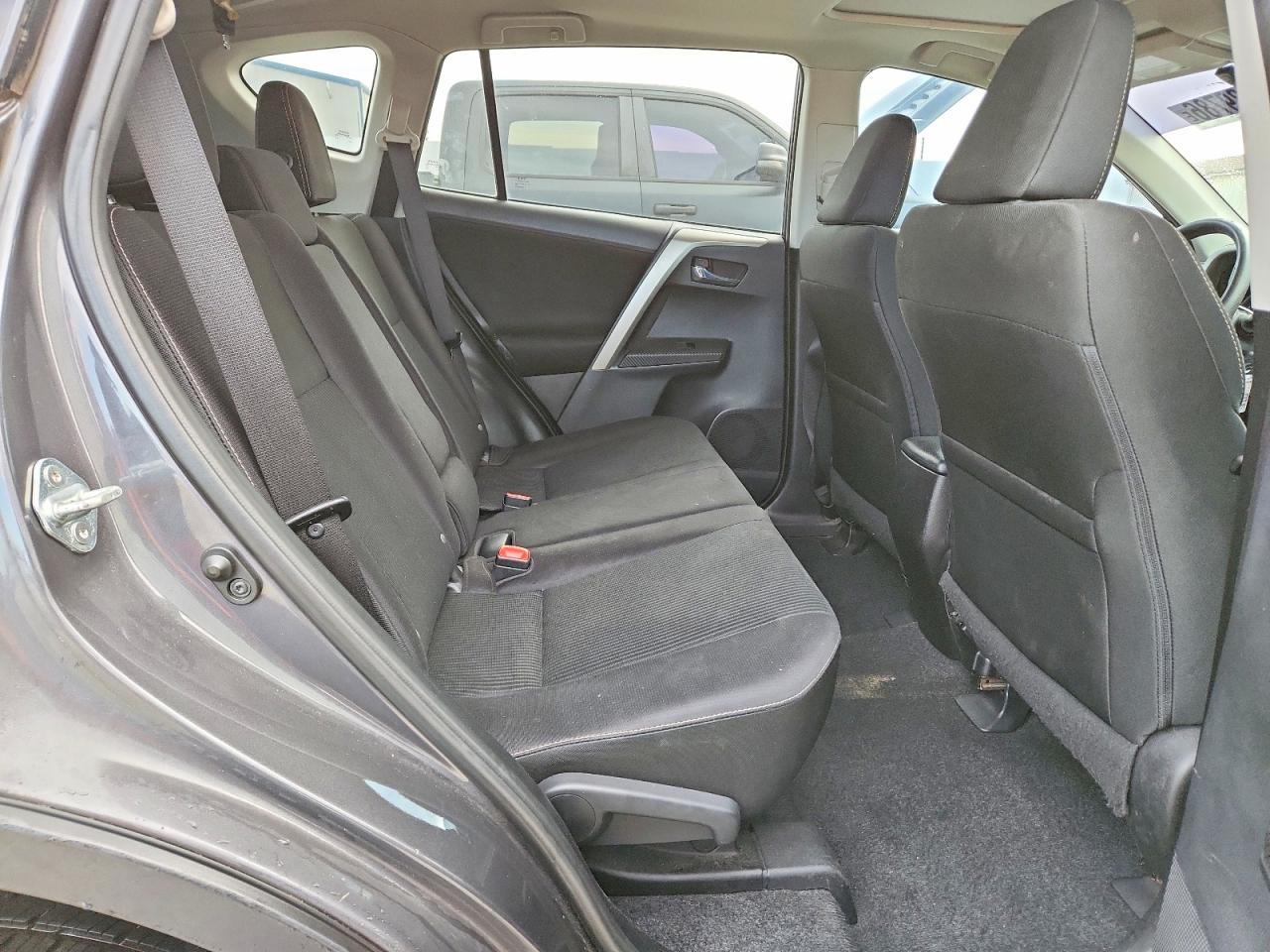 2014 TOYOTA RAV4 XLE photo 21