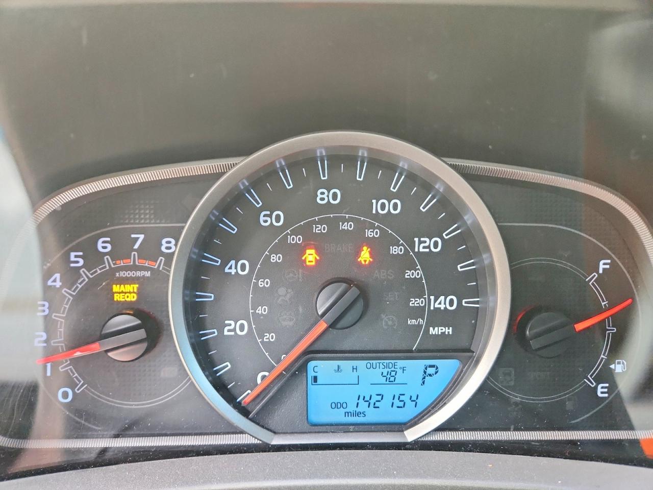 2014 TOYOTA RAV4 XLE photo 17