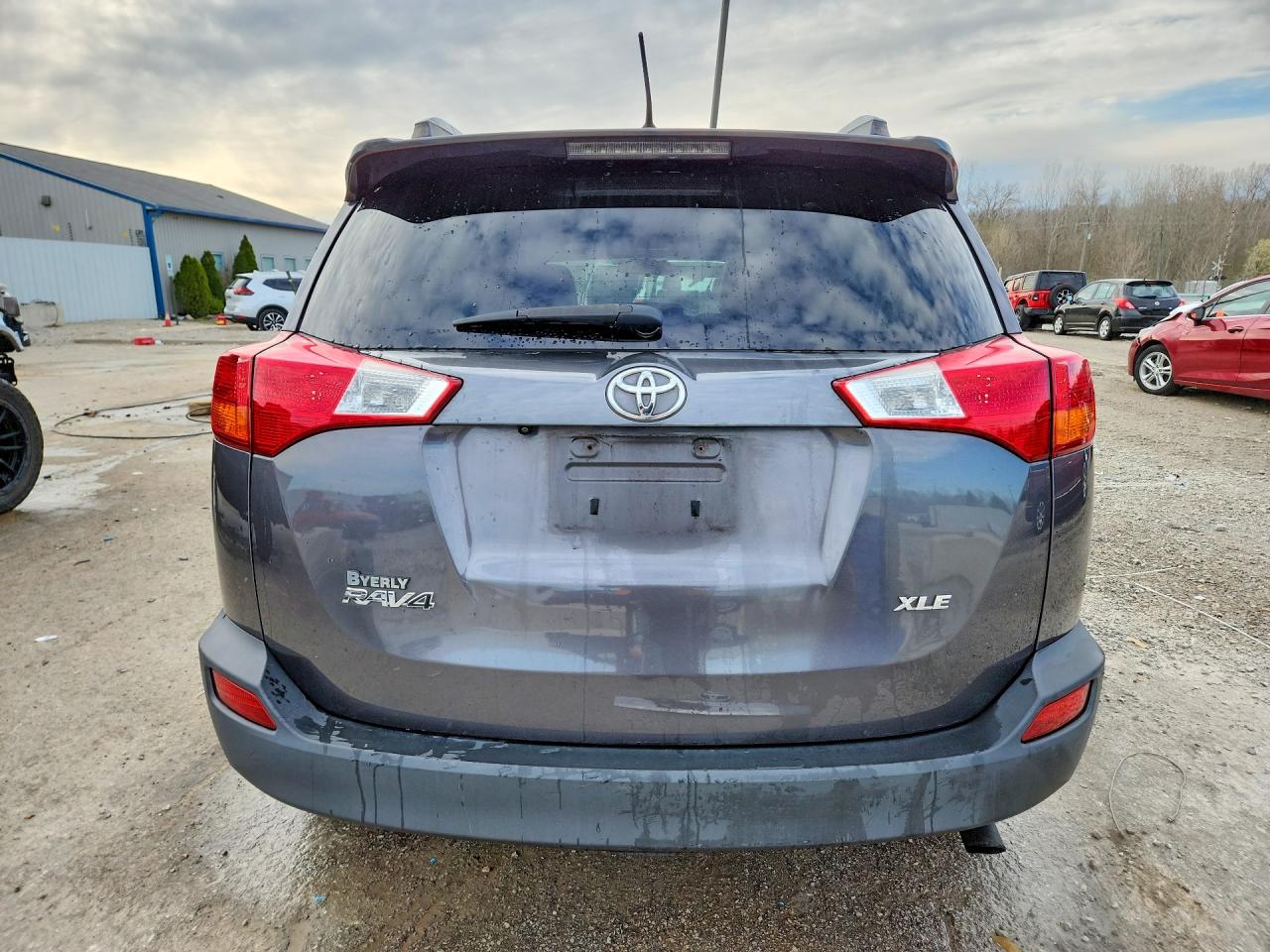 2014 TOYOTA RAV4 XLE photo 11