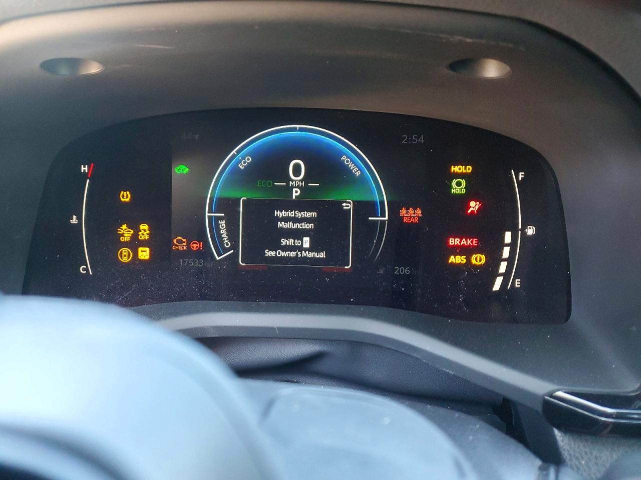 2025 TOYOTA CAMRY LE photo 17