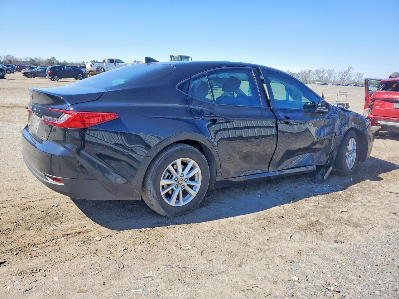 2025 TOYOTA CAMRY LE photo 5