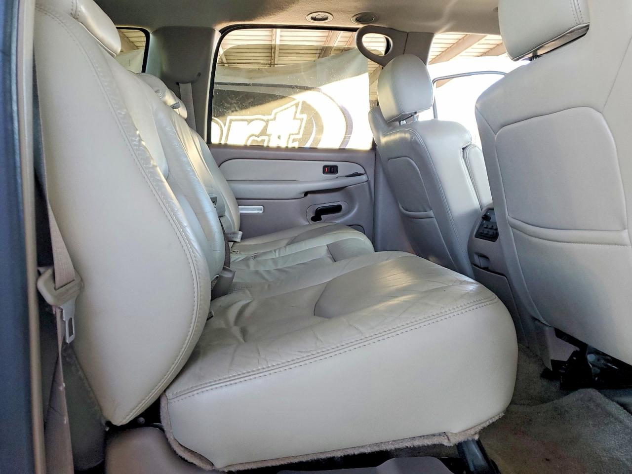 2003 CHEVROLET SUBURBAN K2500 photo 11