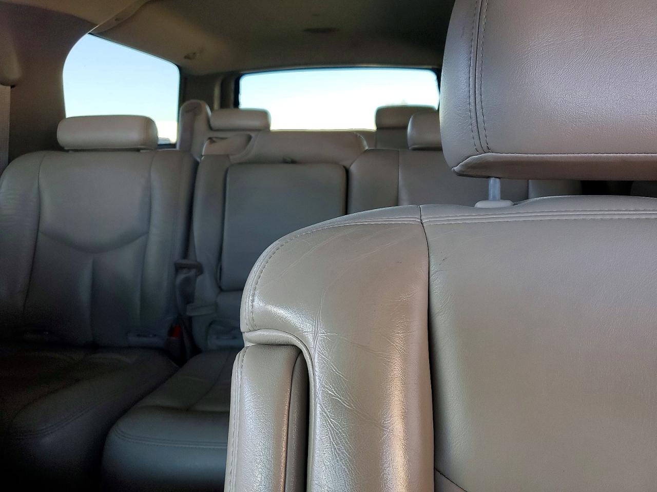 2003 CHEVROLET SUBURBAN K2500 photo 10