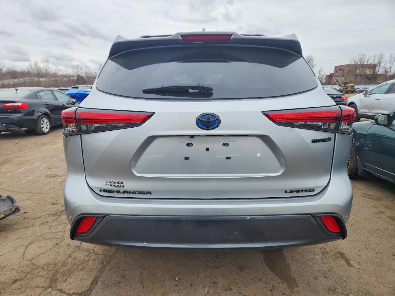 2023 TOYOTA HIGHLANDER HYBRID LIMITED photo 11
