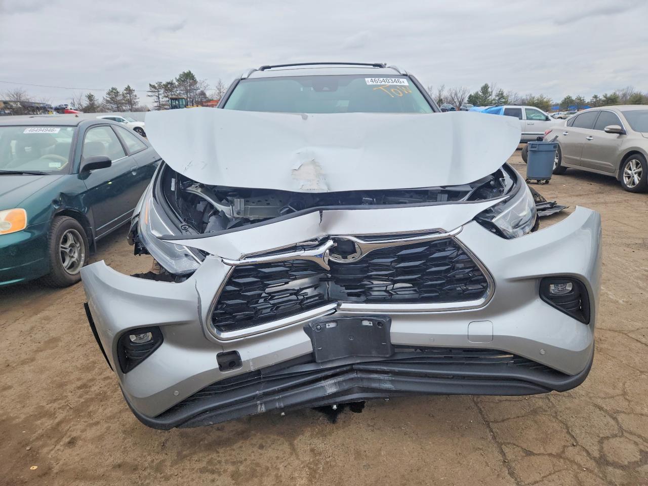 2023 TOYOTA HIGHLANDER HYBRID LIMITED photo 9